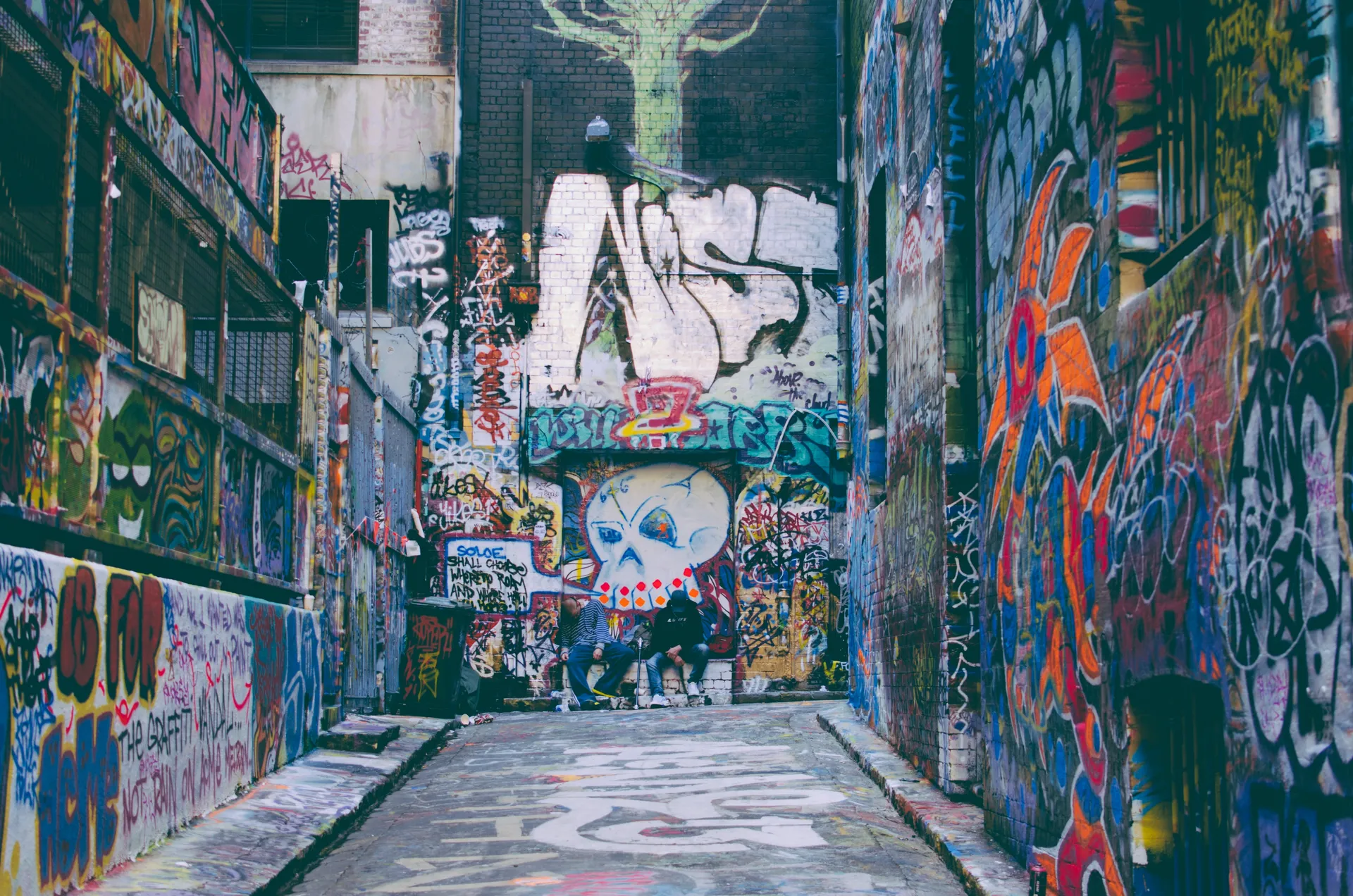 Melbourne night scene on the haunted trail