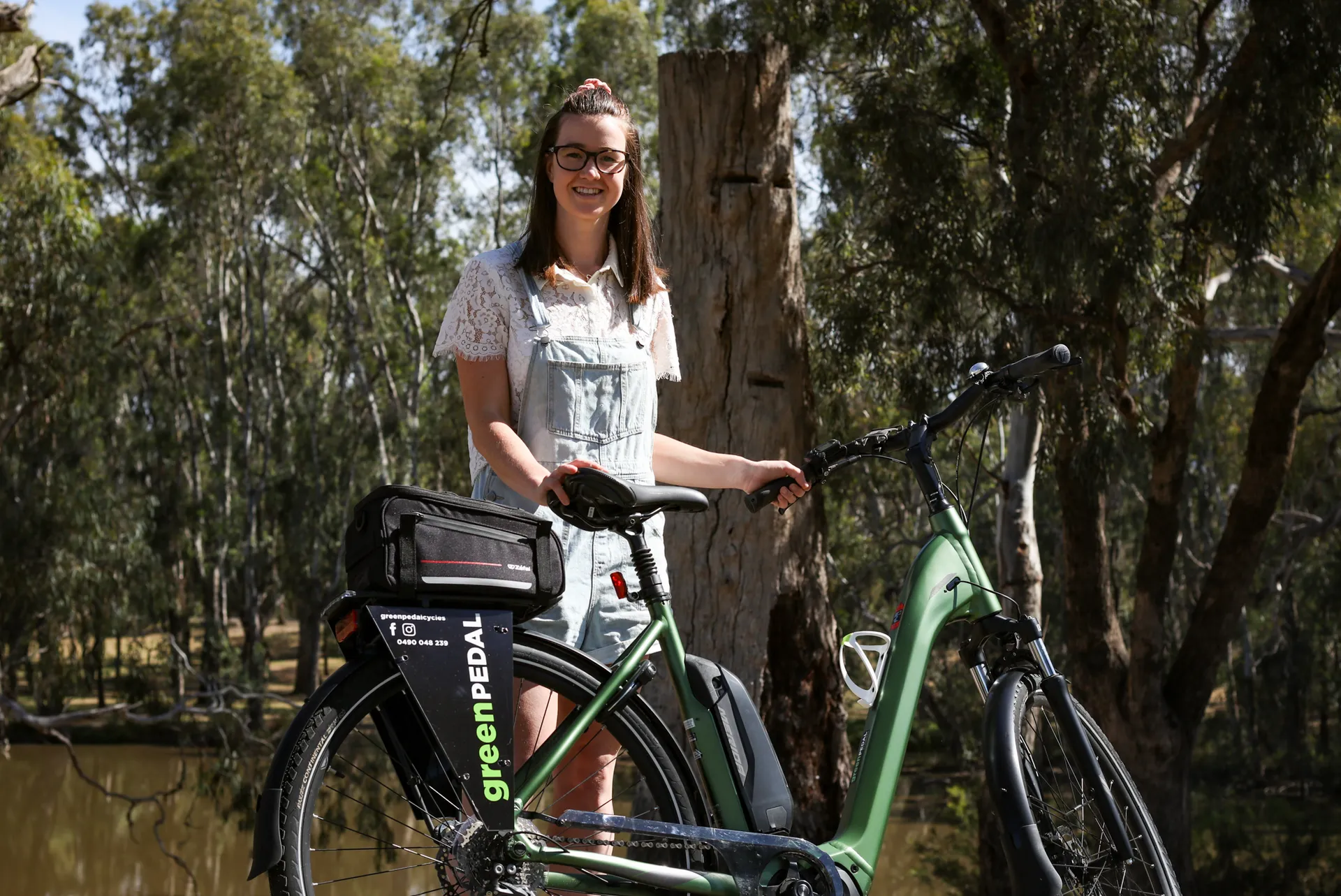 A bicycle ready for a country ride