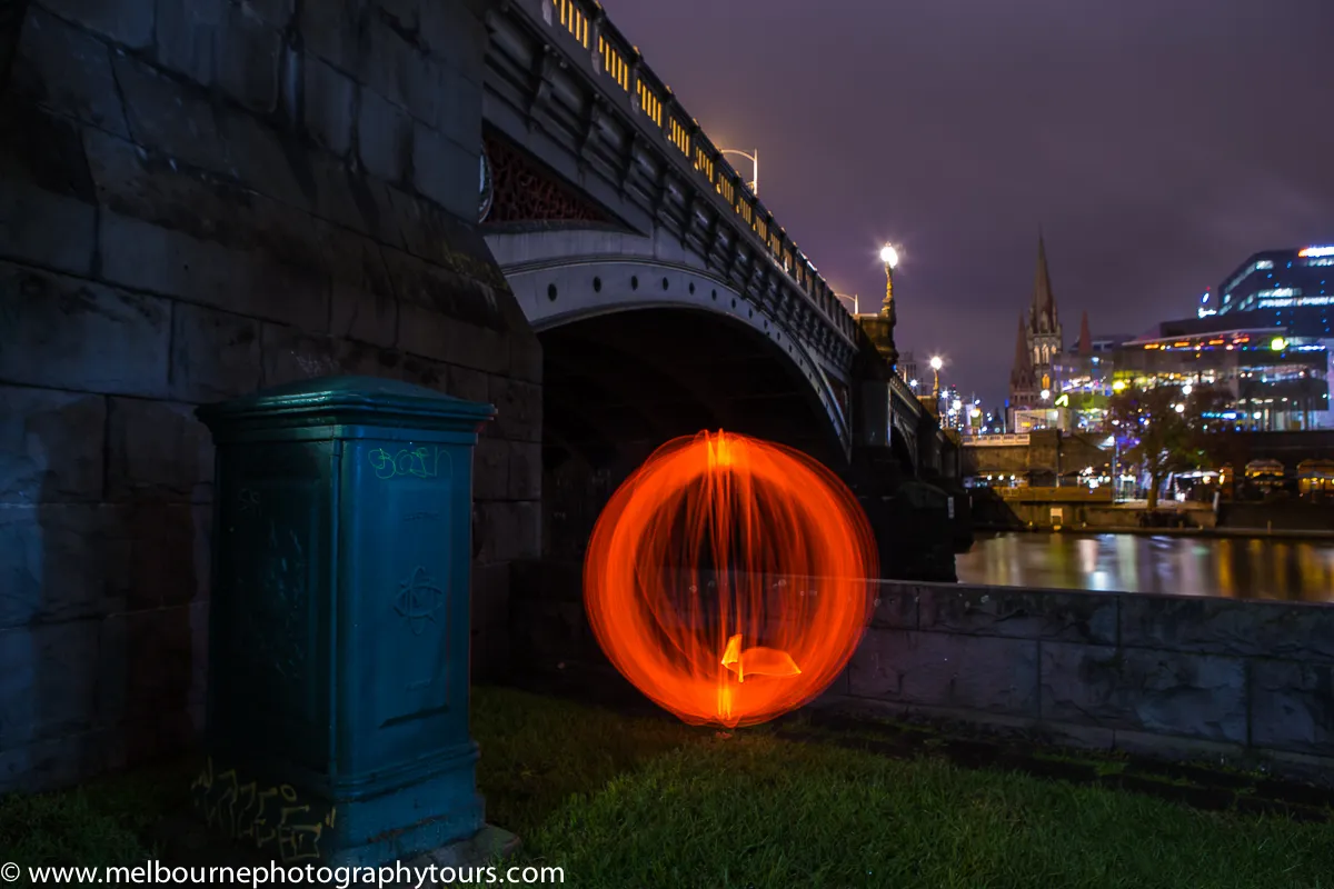 Night photography in Melbourne's laneways