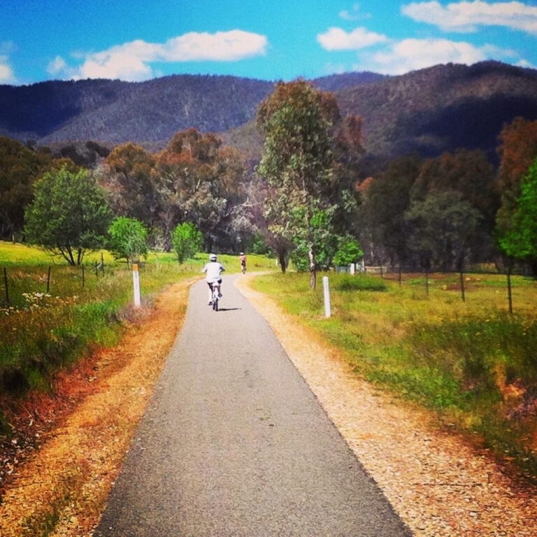 Cycling Tour Beechworth to Bright