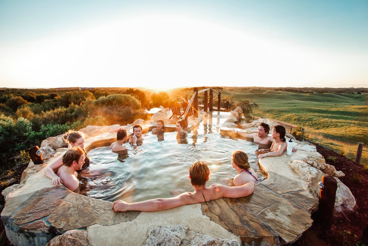 Read more about the article Mornington Peninsula & Hot Springs Tour – Small Group (4 – 11 Guests)